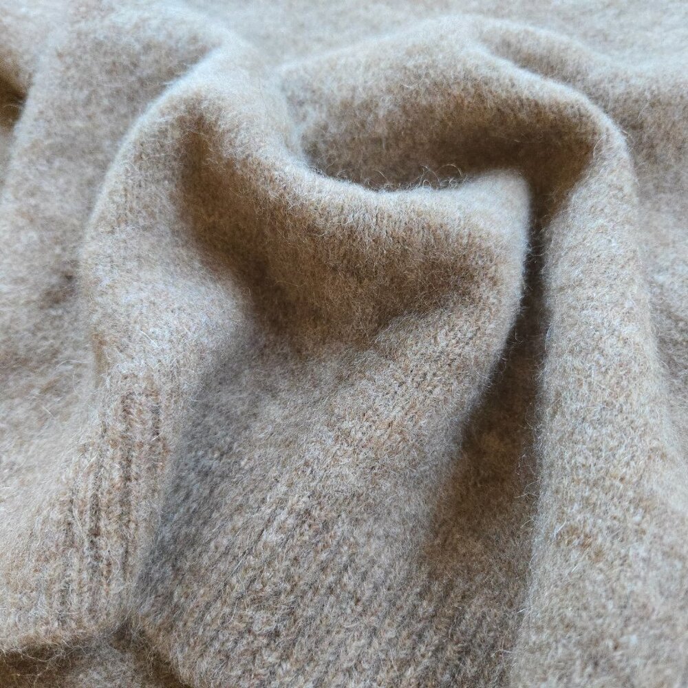 NWOT Sezane Marianne Baby Alpaca Camel Scarf Plush Fuzzy FIRM - Picture 9 of 16